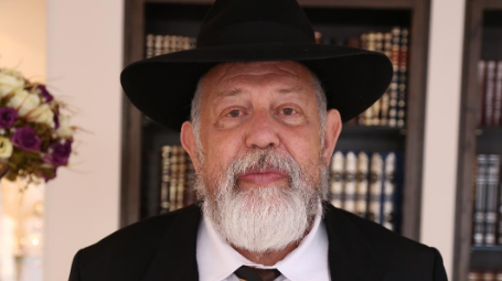 לאחר ייסורים: בעלי פמילי סנטר הלך לעולמו