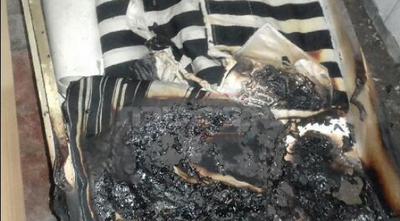 תמהוני זעם על המתפללים ושרף את עמוד התפילה