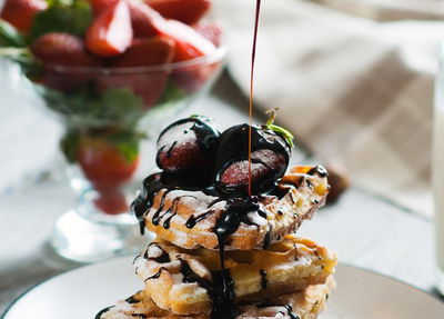 גנאש שוקולד פרווה נהדר מ-2 רכיבים בלבד