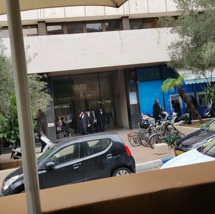 פרסום ראשון: חברי 'אגודה' נפגשו בחשאיות עם עו"ד יצחק מירון