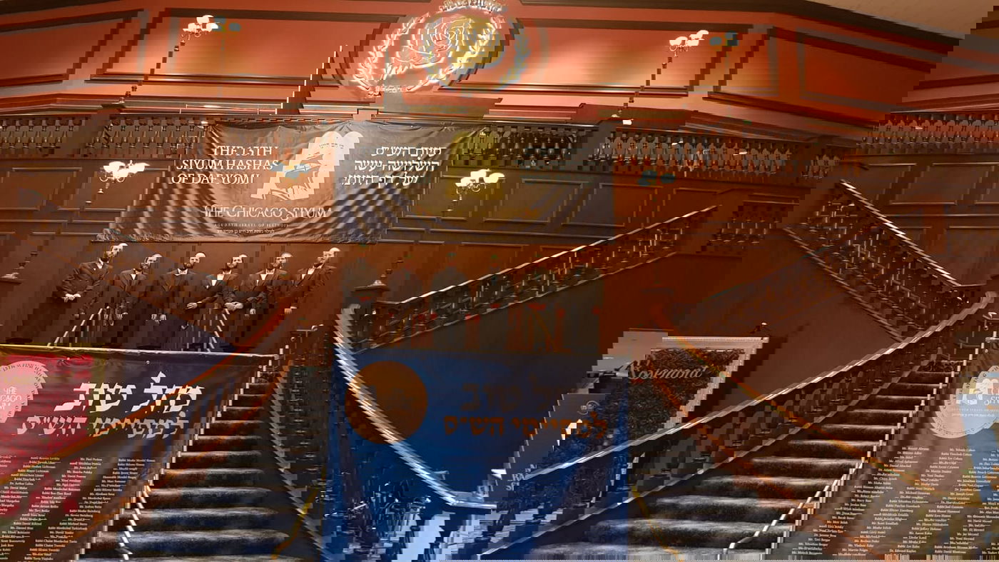 שיקגו: אלפי יהודים חגגו את סיום הש"ס • צפו