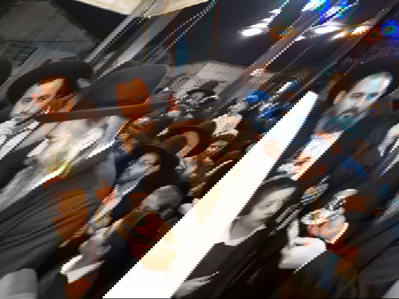 הגר"א מויאל חגג בר מצווה לבנו וכיבד את גדו"י בכתיבת אות