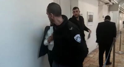 אחת העצורות בפרשה