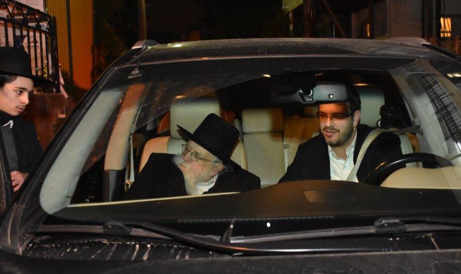 קוק עורך ונוהג