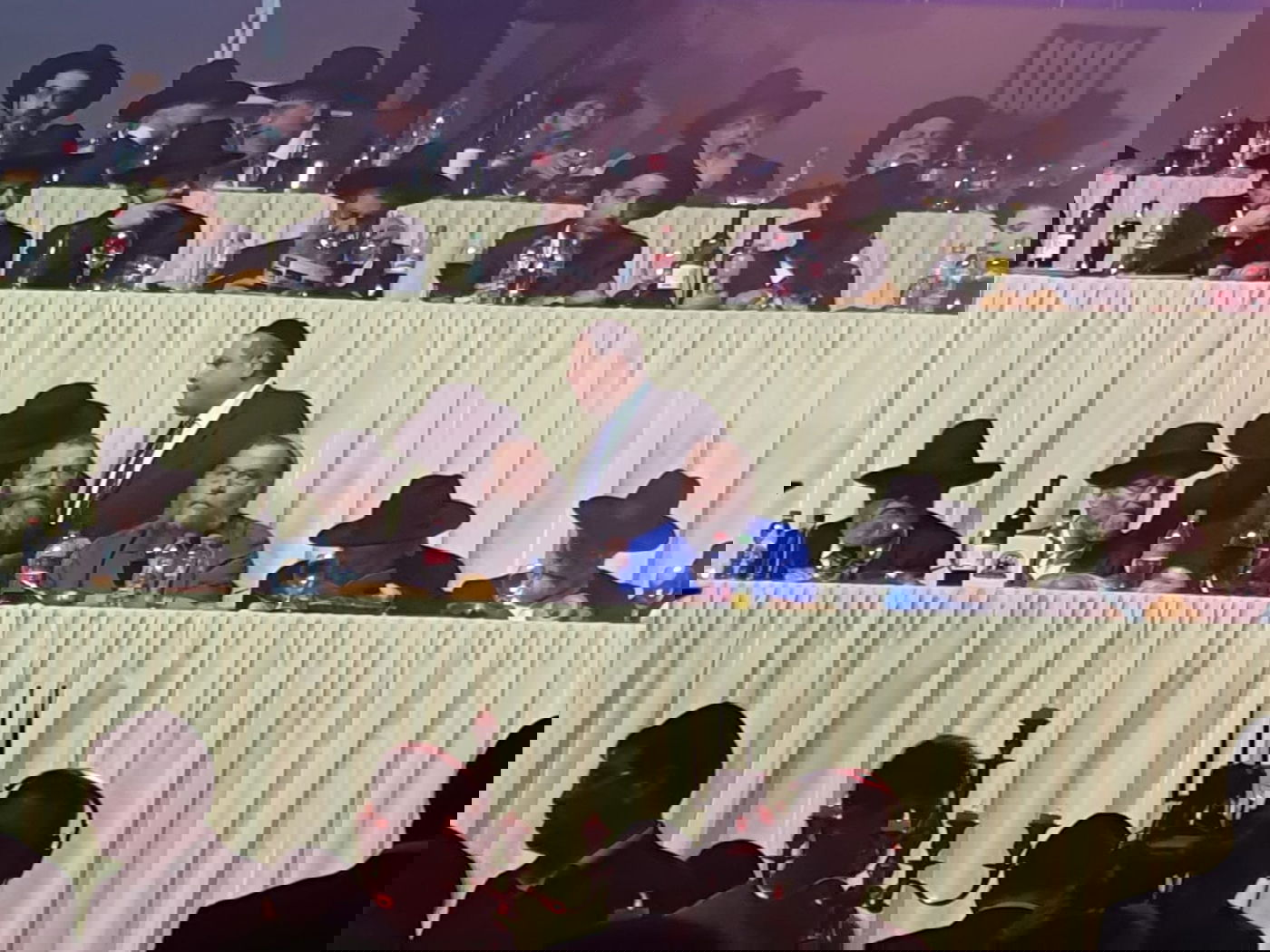 גפני מימין לימניים