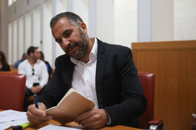 מפיק: איציק אוחנה