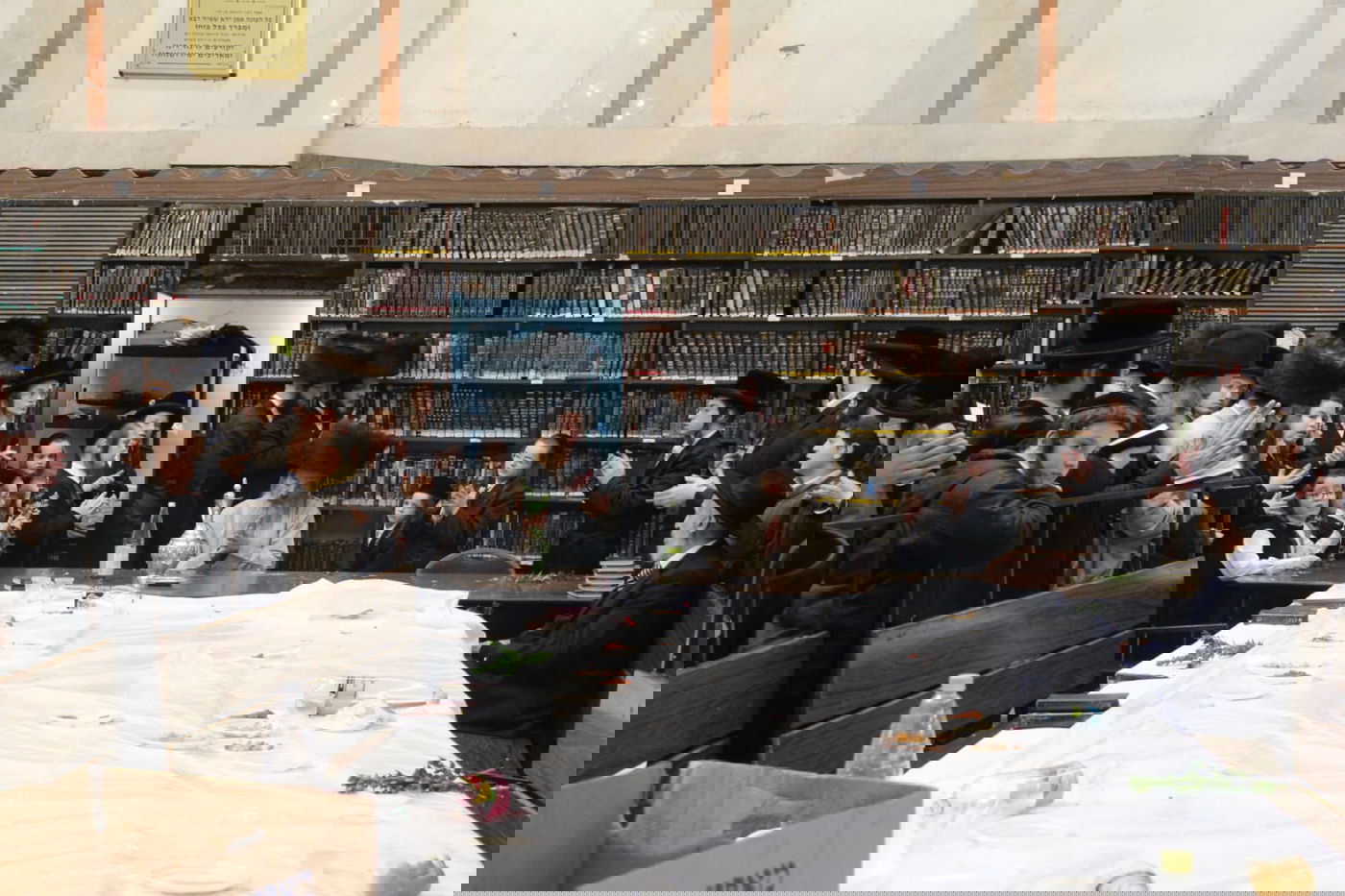 האדמו"רים מנדבורנה-צפת ולעלוב בצוותא בבני ברק