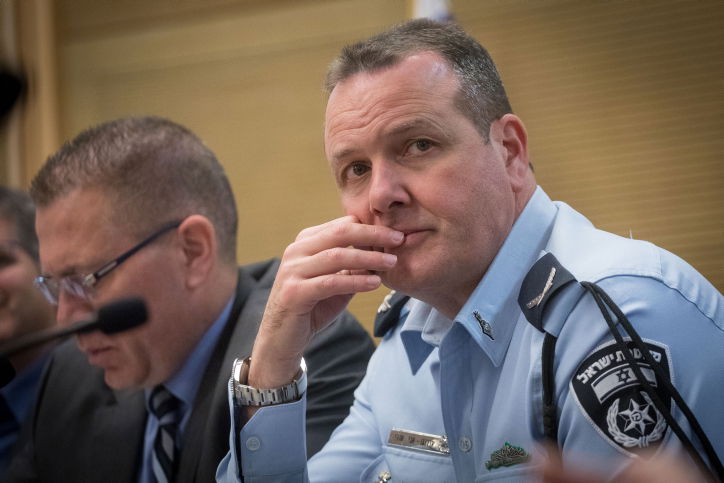 אבי אדרי לצדו של השר לבטחון פנים, גלעד ארדן