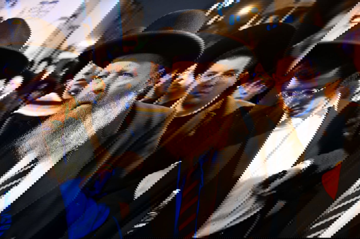 מסע הלווית הרבנית צפורה שפירא ע"ה. צפו