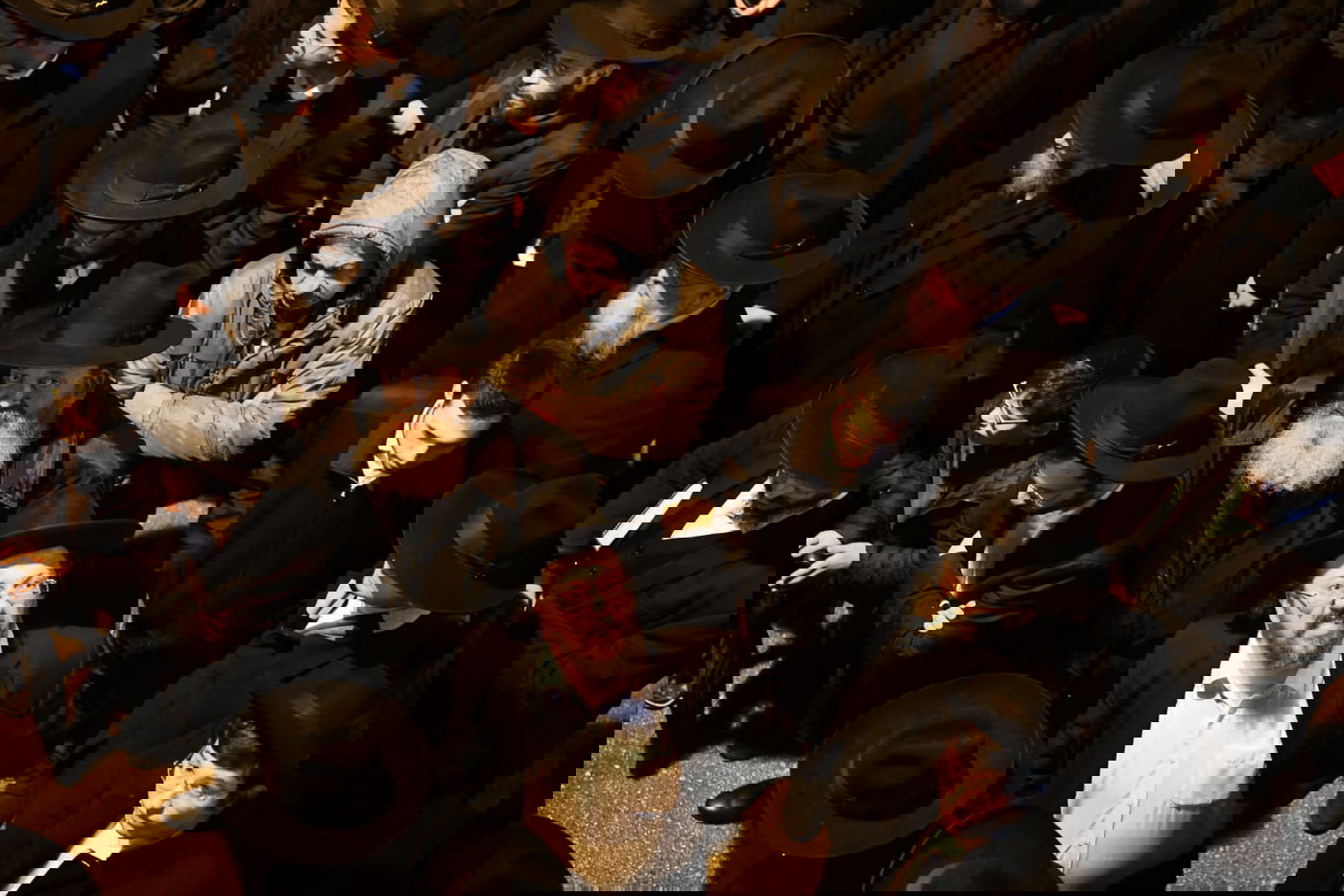 מסע הלווית הרבנית צפורה שפירא ע"ה. צפו