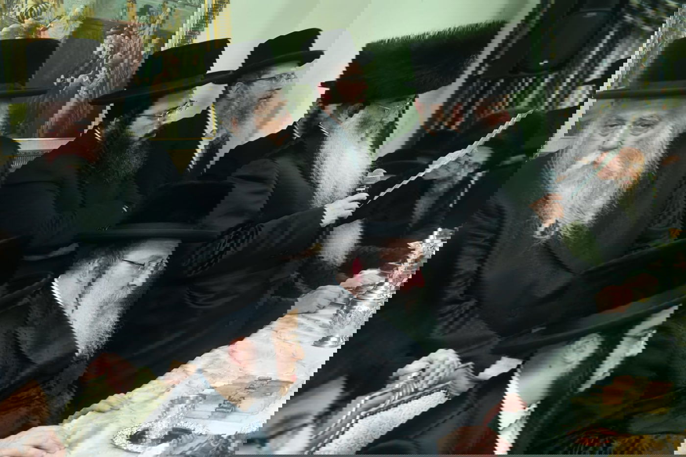 בבית האדמו"ר זצוק"ל: נכדת ראשי הישיבות התארסה