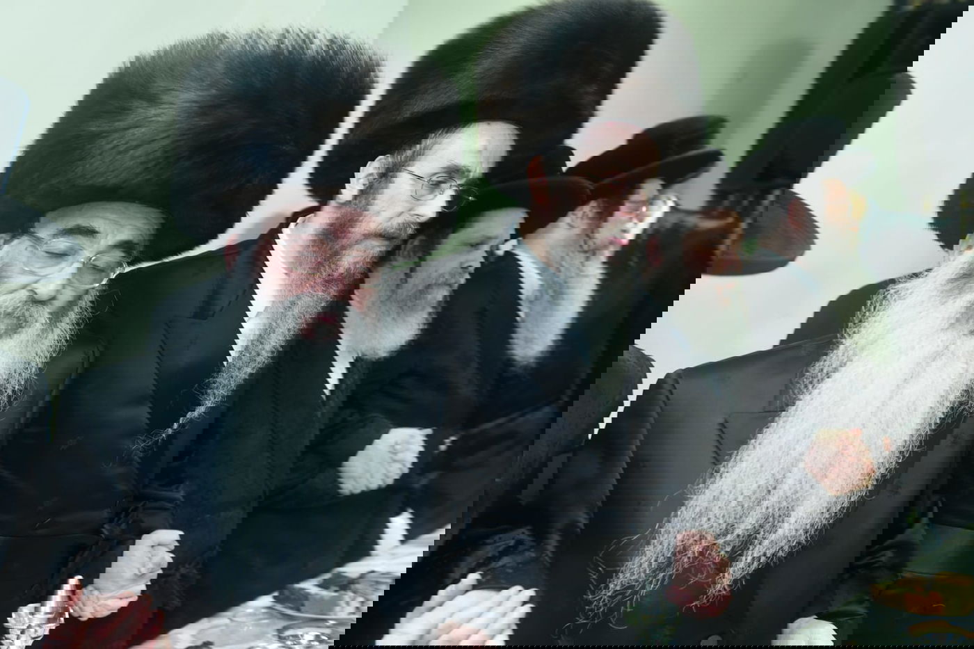 בבית האדמו"ר זצוק"ל: נכדת ראשי הישיבות התארסה