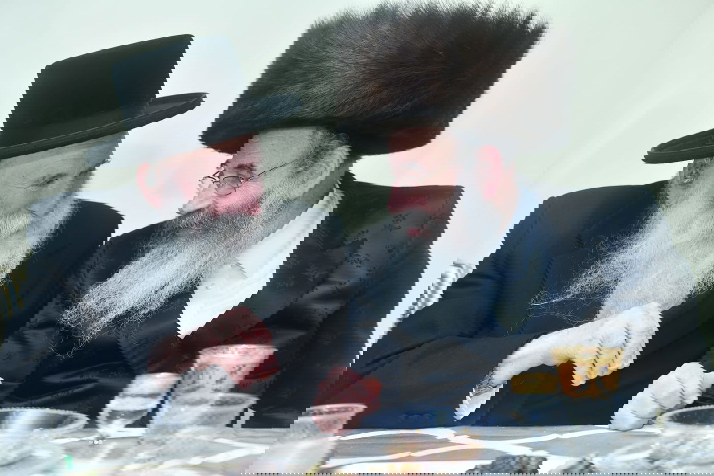 בבית האדמו"ר זצוק"ל: נכדת ראשי הישיבות התארסה