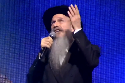 ההופעה המלאה של מרדכי בן דוד בסיום הש"ס • צפו