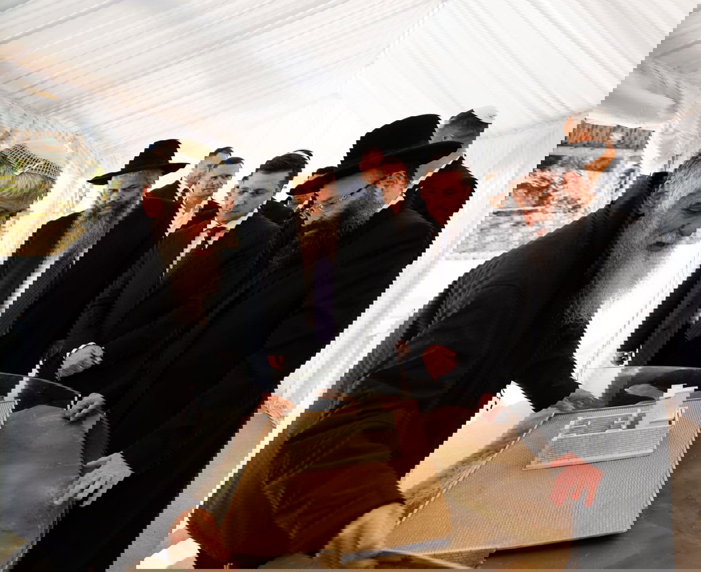 נשיא אוקראינה ולדימיר זלנסקי ביקר בכותל המערבי • תיעוד