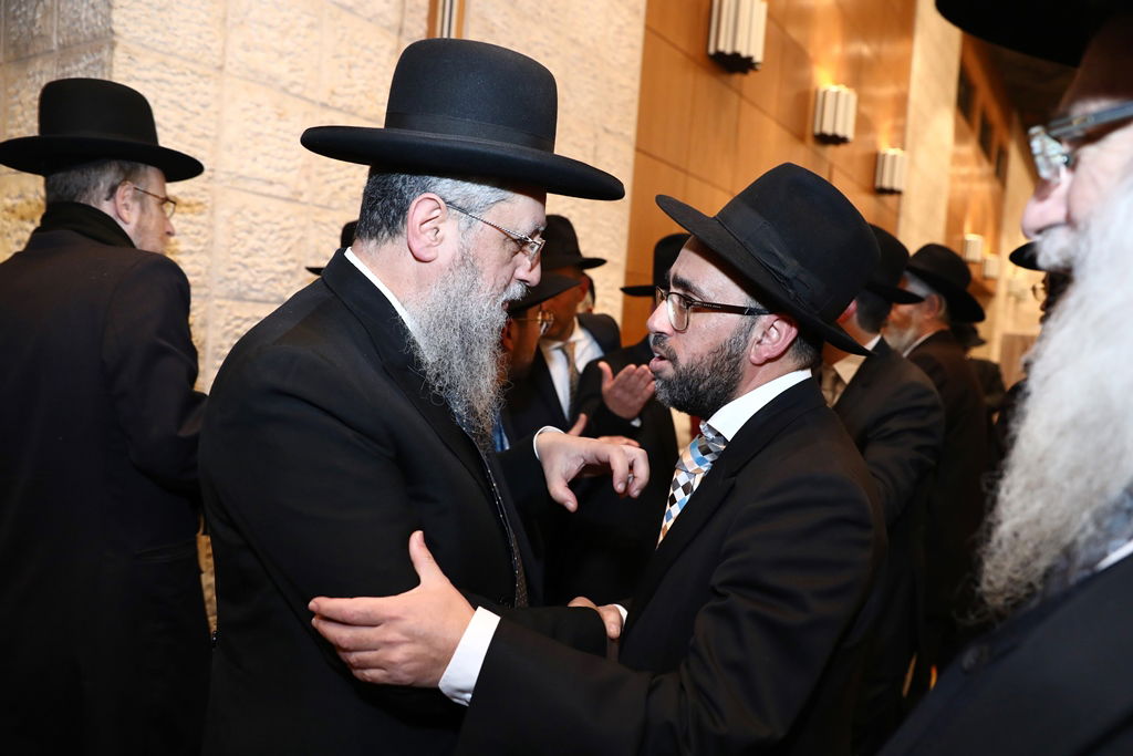 חבר המועצת חיתן את בתו, כולם התייצבו • צפו