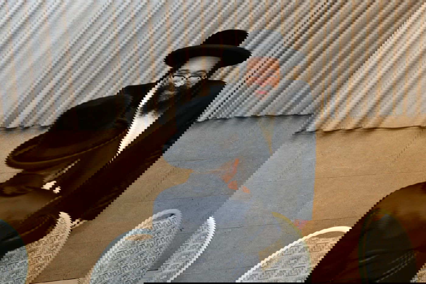 האדמו"ר מלייפניק ערך בר מצווה לבן זקוניו