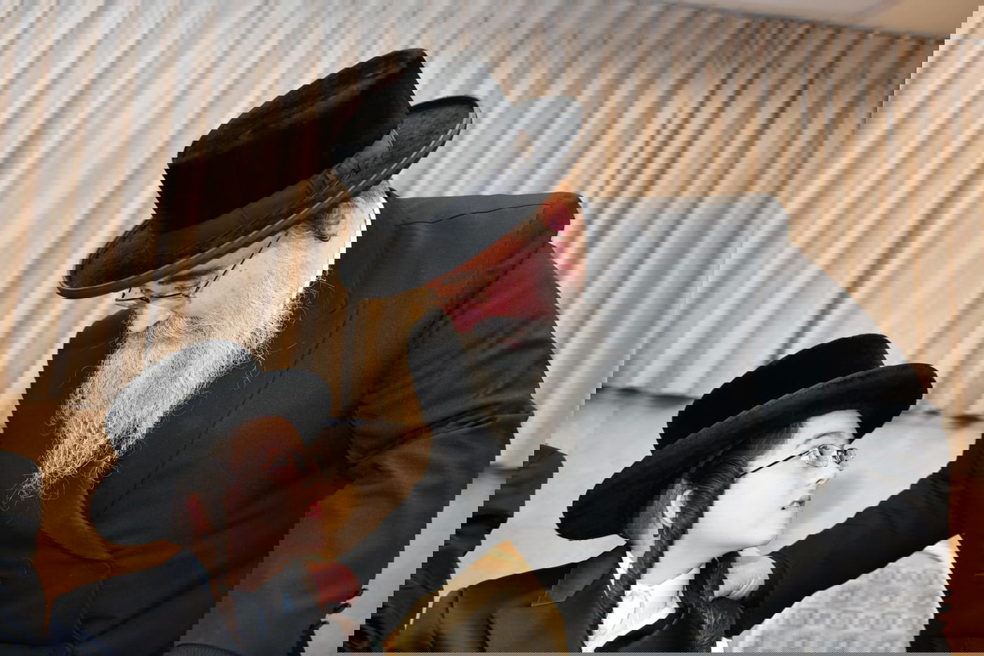 האדמו"ר מלייפניק ערך בר מצווה לבן זקוניו