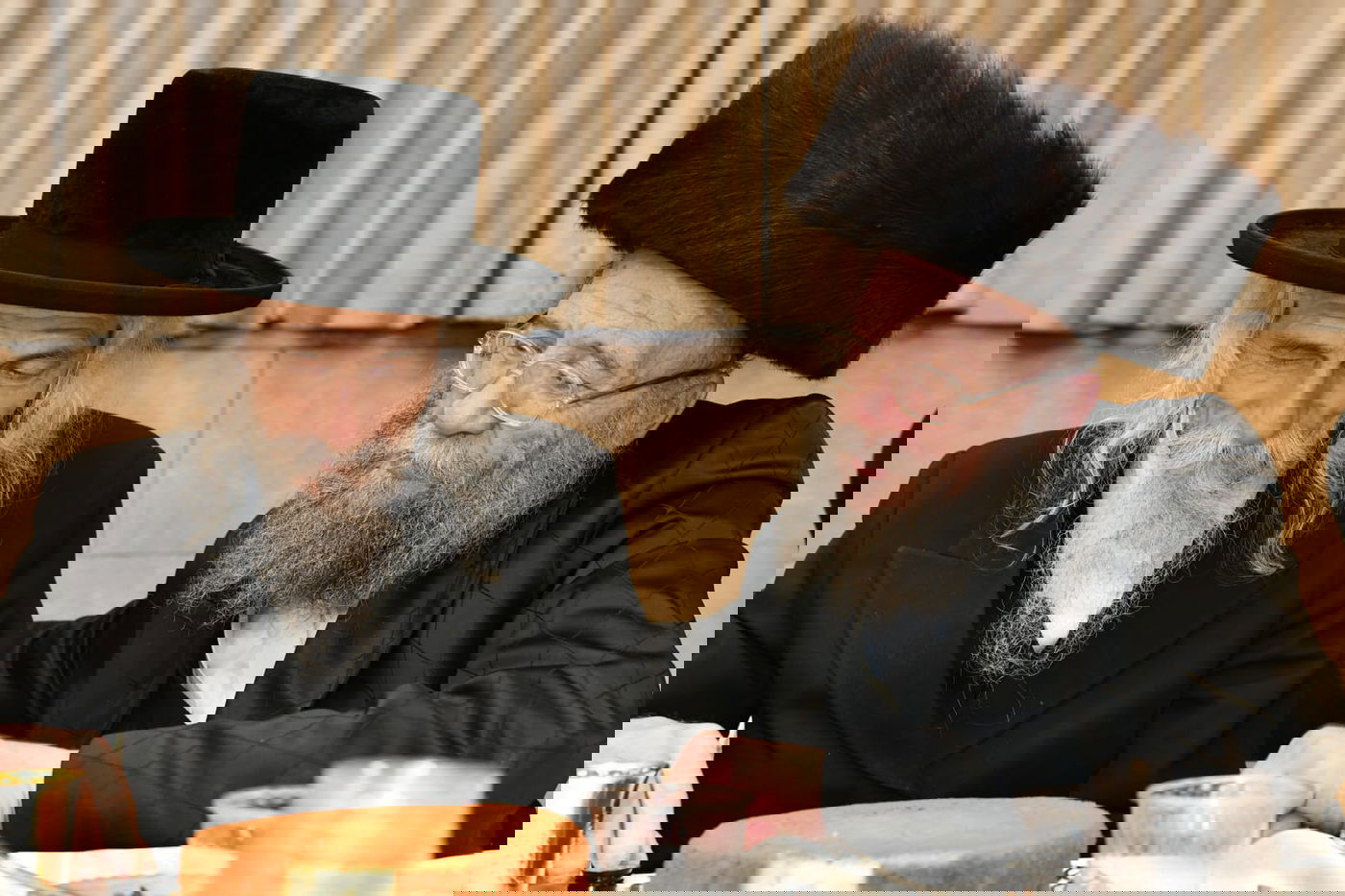 האדמו"ר מלייפניק ערך בר מצווה לבן זקוניו