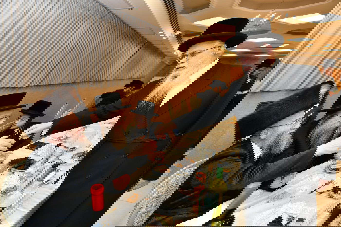 האדמו"ר מלייפניק ערך בר מצווה לבן זקוניו