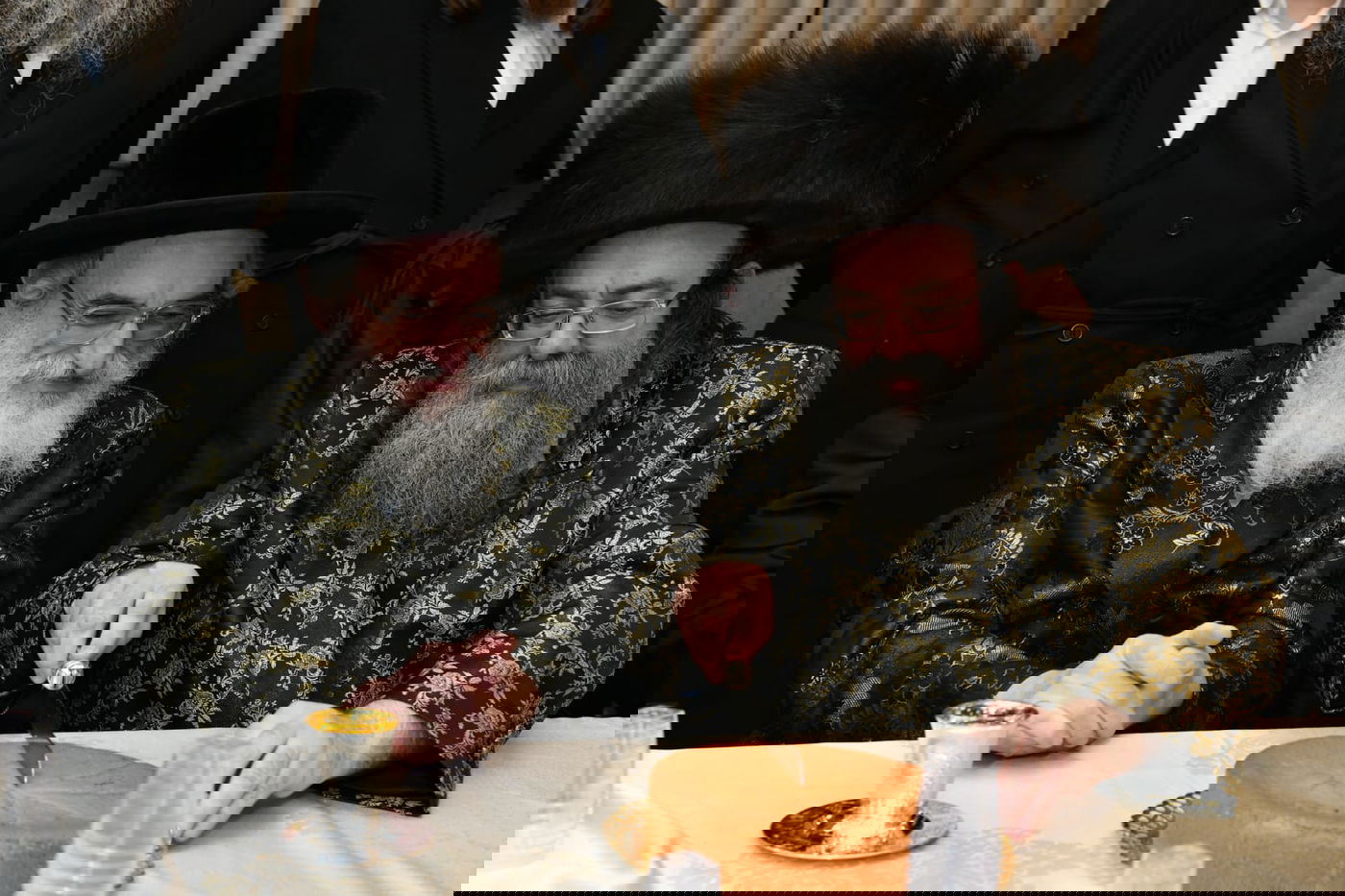 האדמו"ר מלייפניק ערך בר מצווה לבן זקוניו