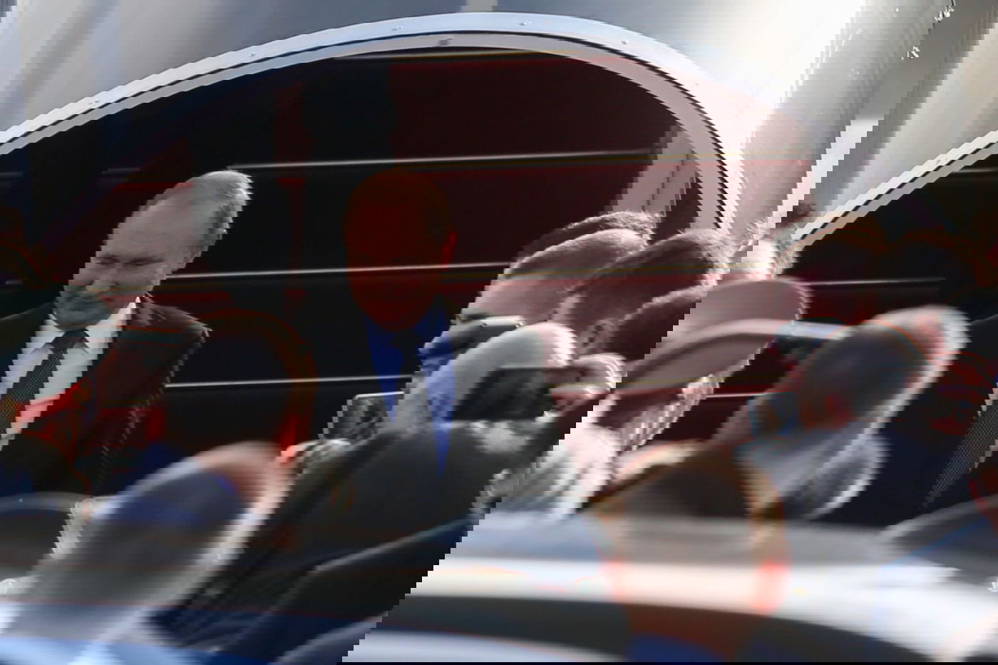 לפני הטקס המרכזי: נשיא רוסיה נפגש עם ראש הממשלה