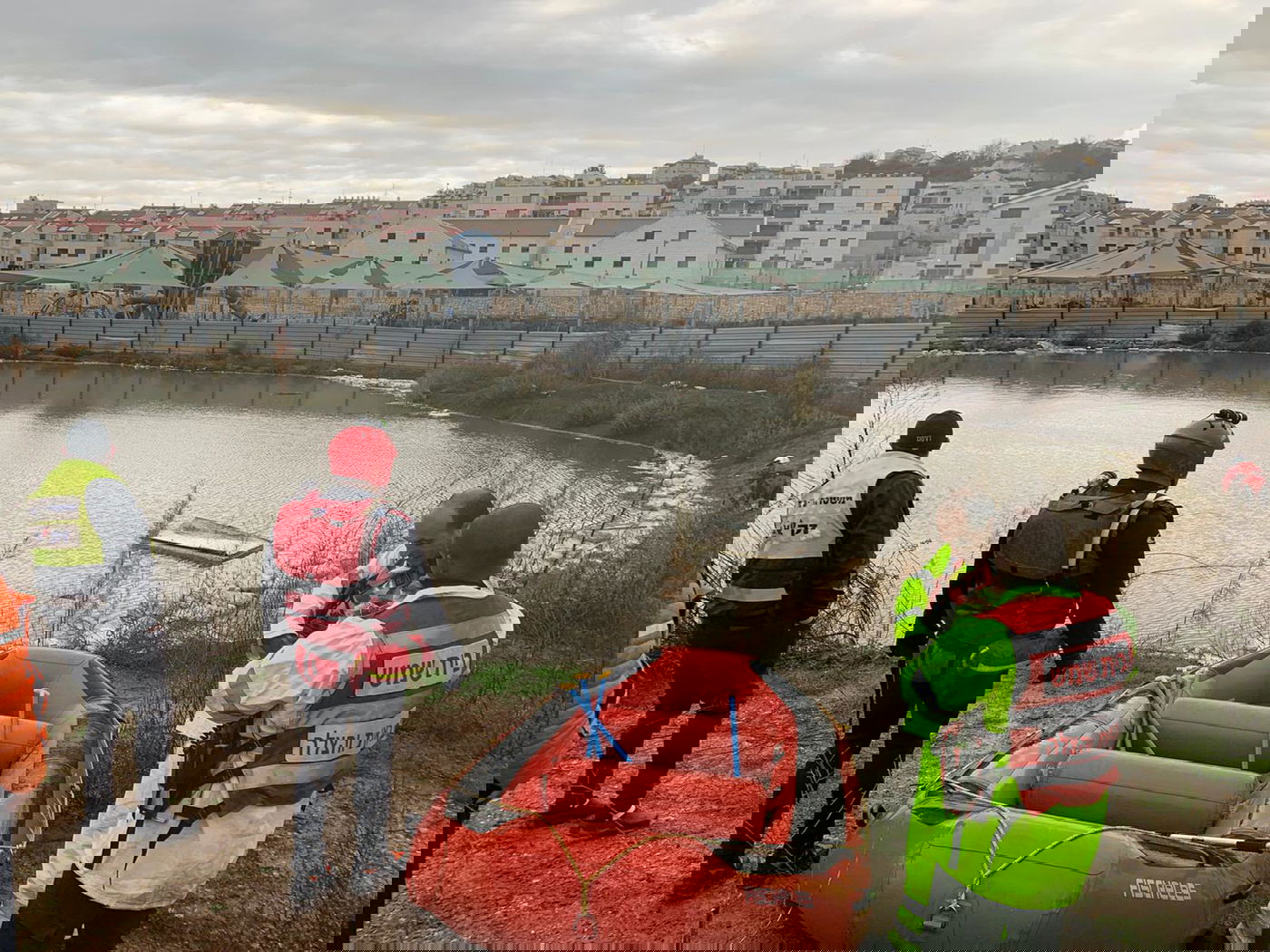 רגעים של חרדה, בגלל ילד שנכנס למאגר מים