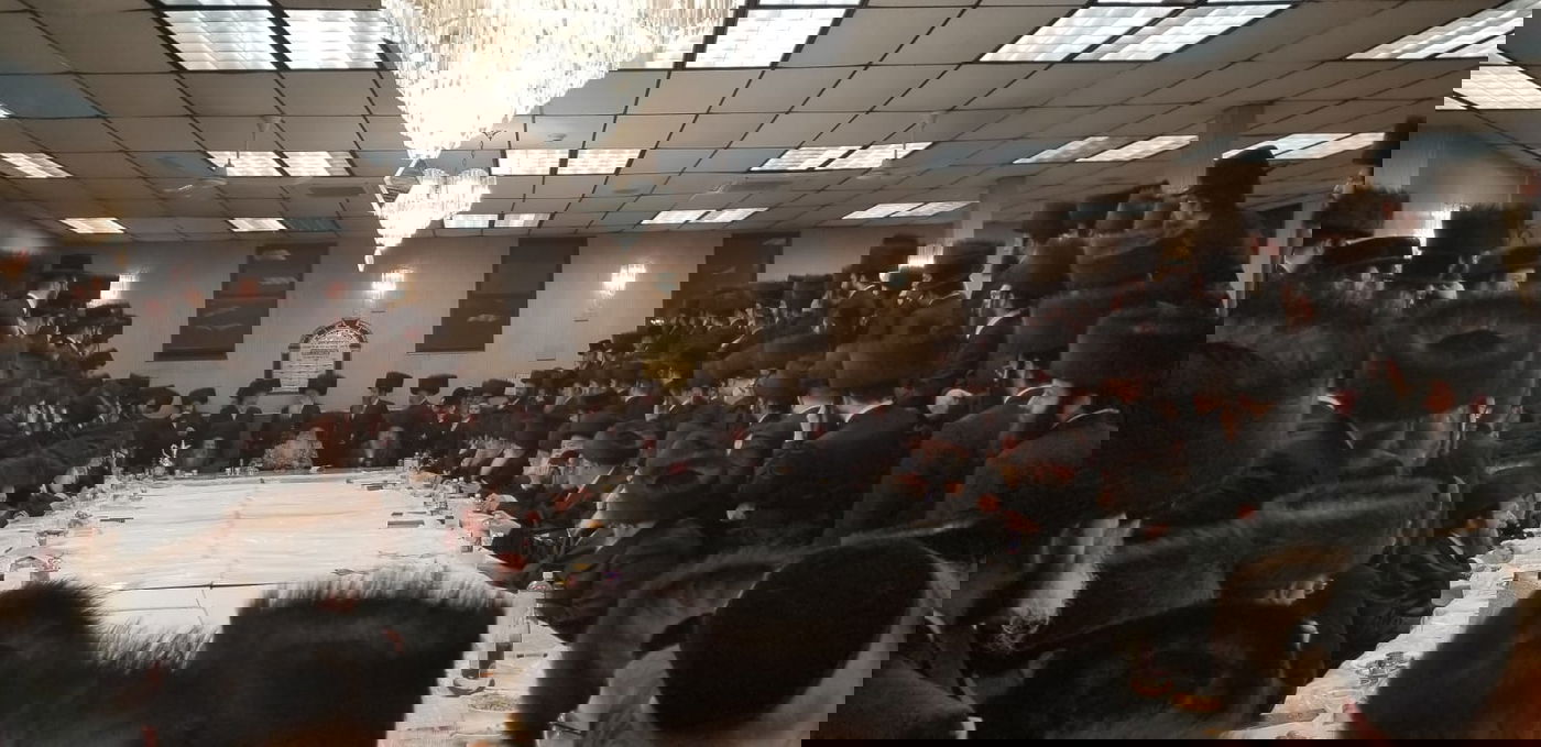 המסע של הרבי מצאנז בקרב חסידיו בארה"ב