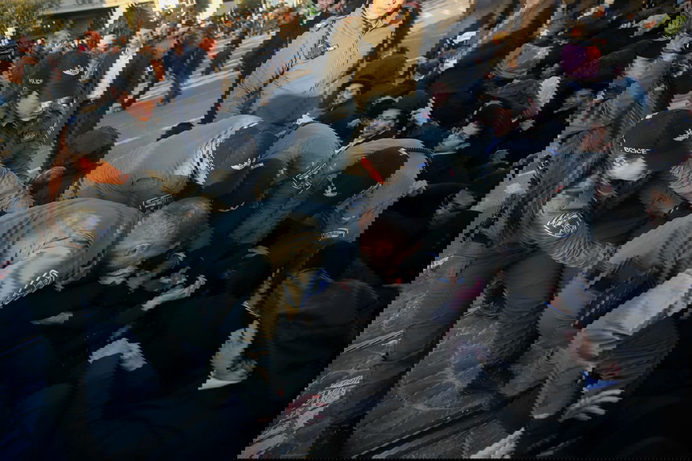 בהפגנת הפלג הירושלמי: 'נאצים' ובואש, חסימות ומעצרים