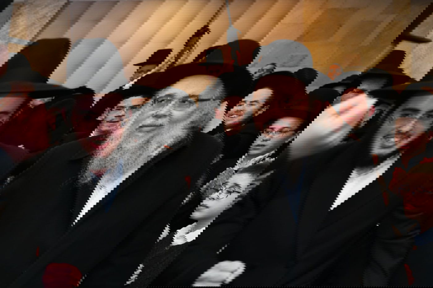 שמחת תלמידי החזון איש: רב הקהילה חיתן