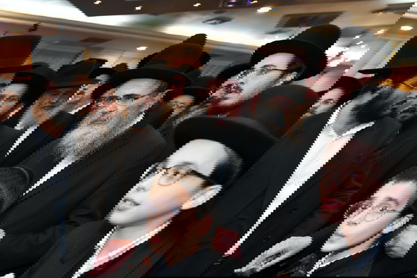 שמחת תלמידי החזון איש: רב הקהילה חיתן