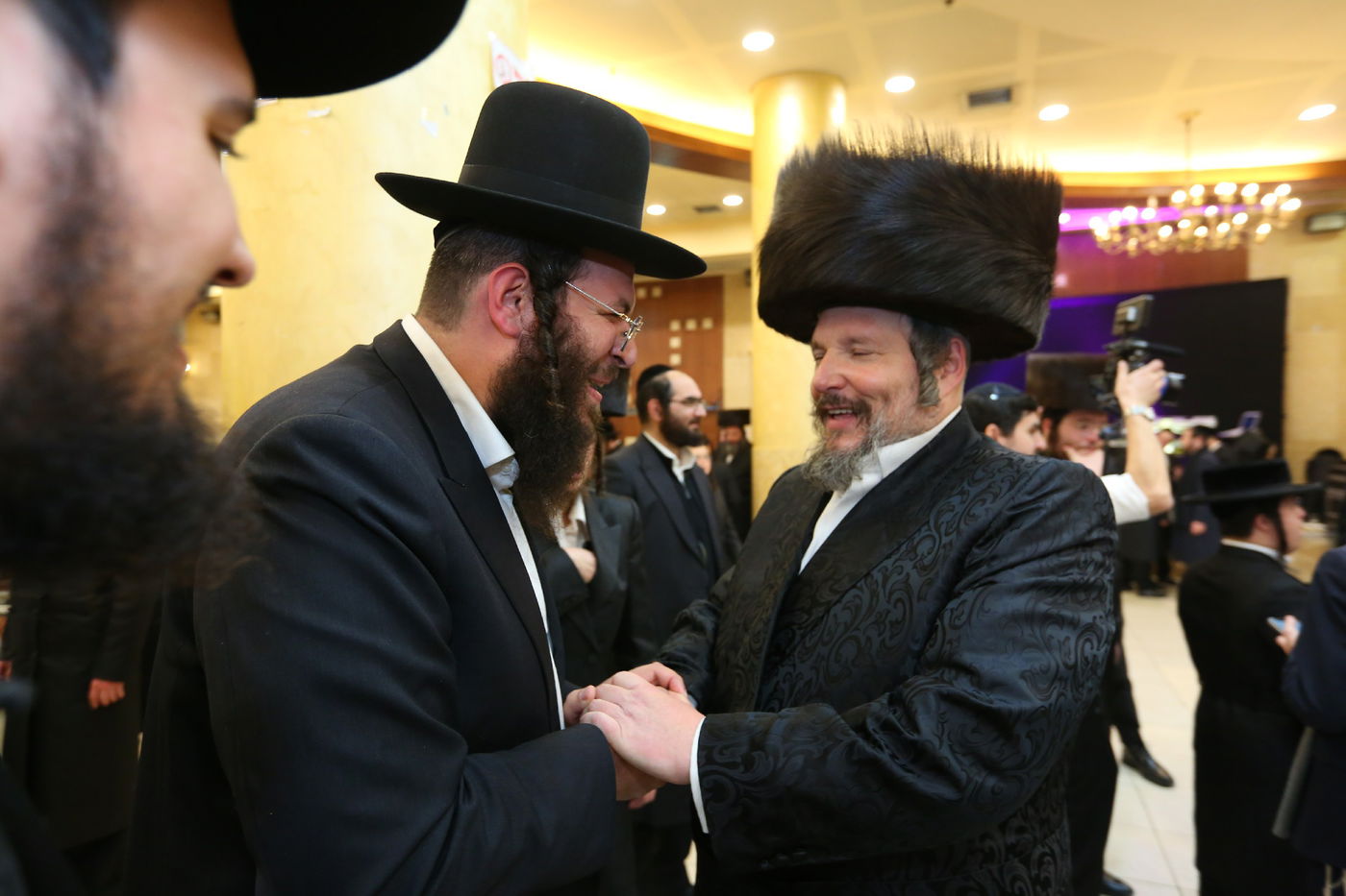 כולם התייצבו בחתונת בנו של מאיר רובינשטיין • גלריה