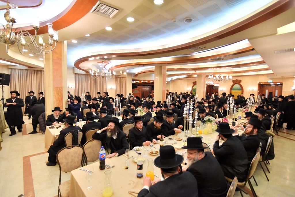 בהשתתפות הרבי: בצאנז ז'מיגראד ערכו מעמד 'כבוד התורה'