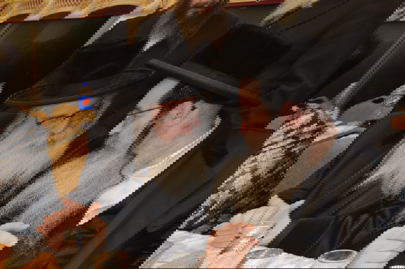 החסידים חגגו את שמחת ה'תנאים' לבת האדמו"ר