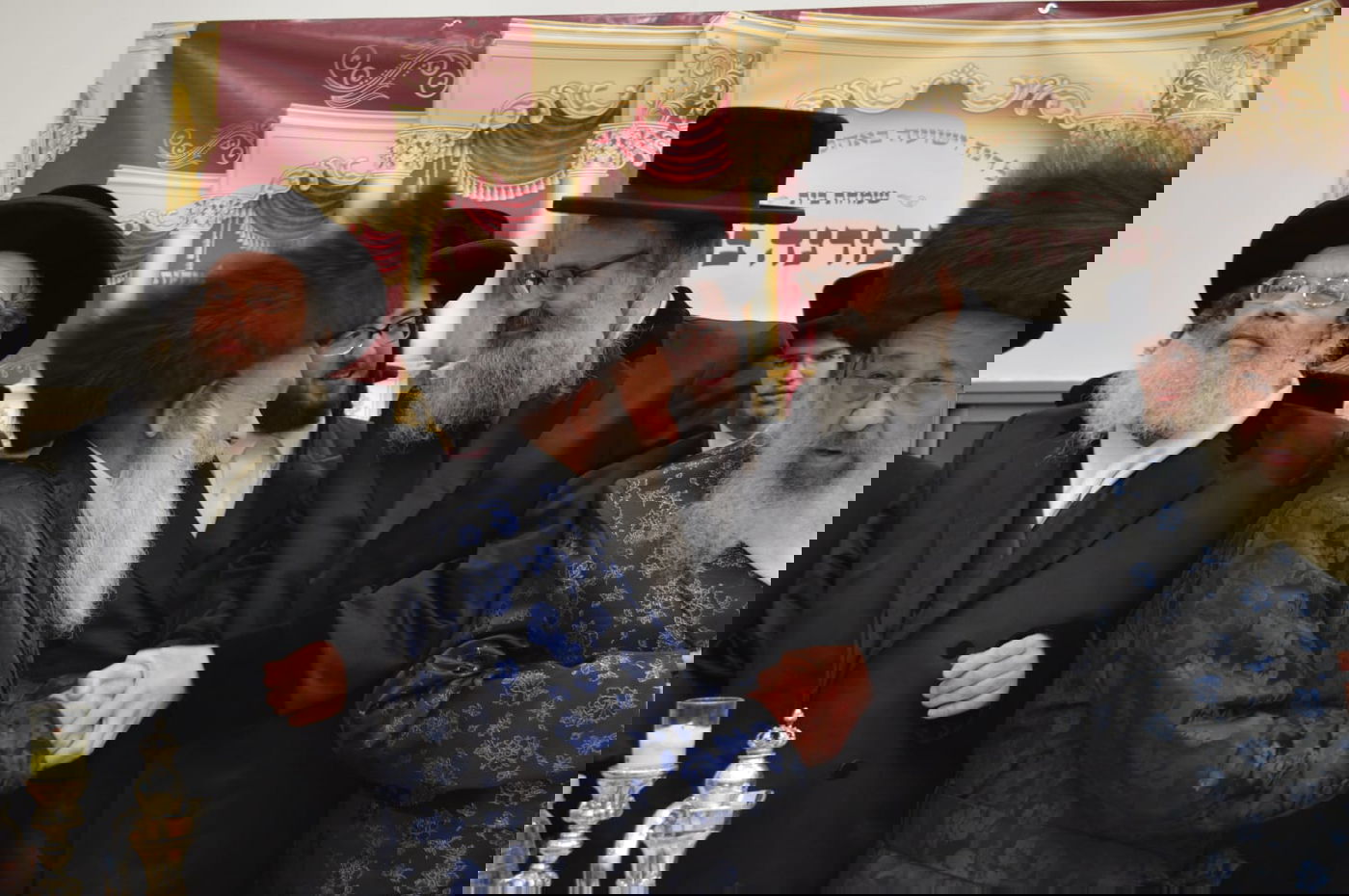 החסידים חגגו את שמחת ה'תנאים' לבת האדמו"ר