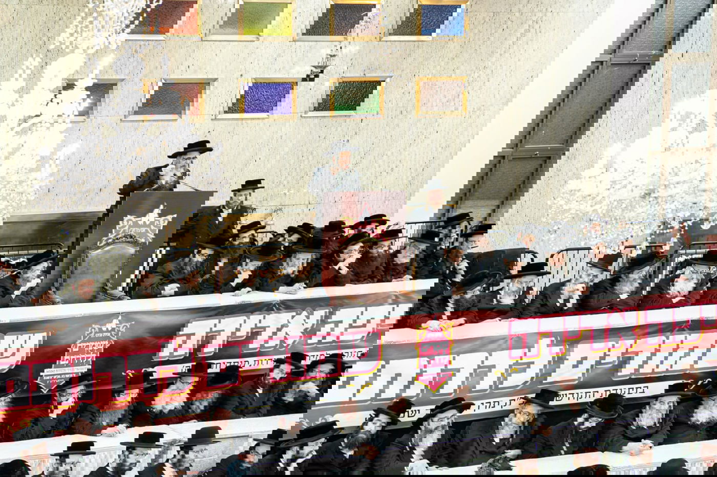 איסור החזקת סמארטפון ופיקוח על הילדים