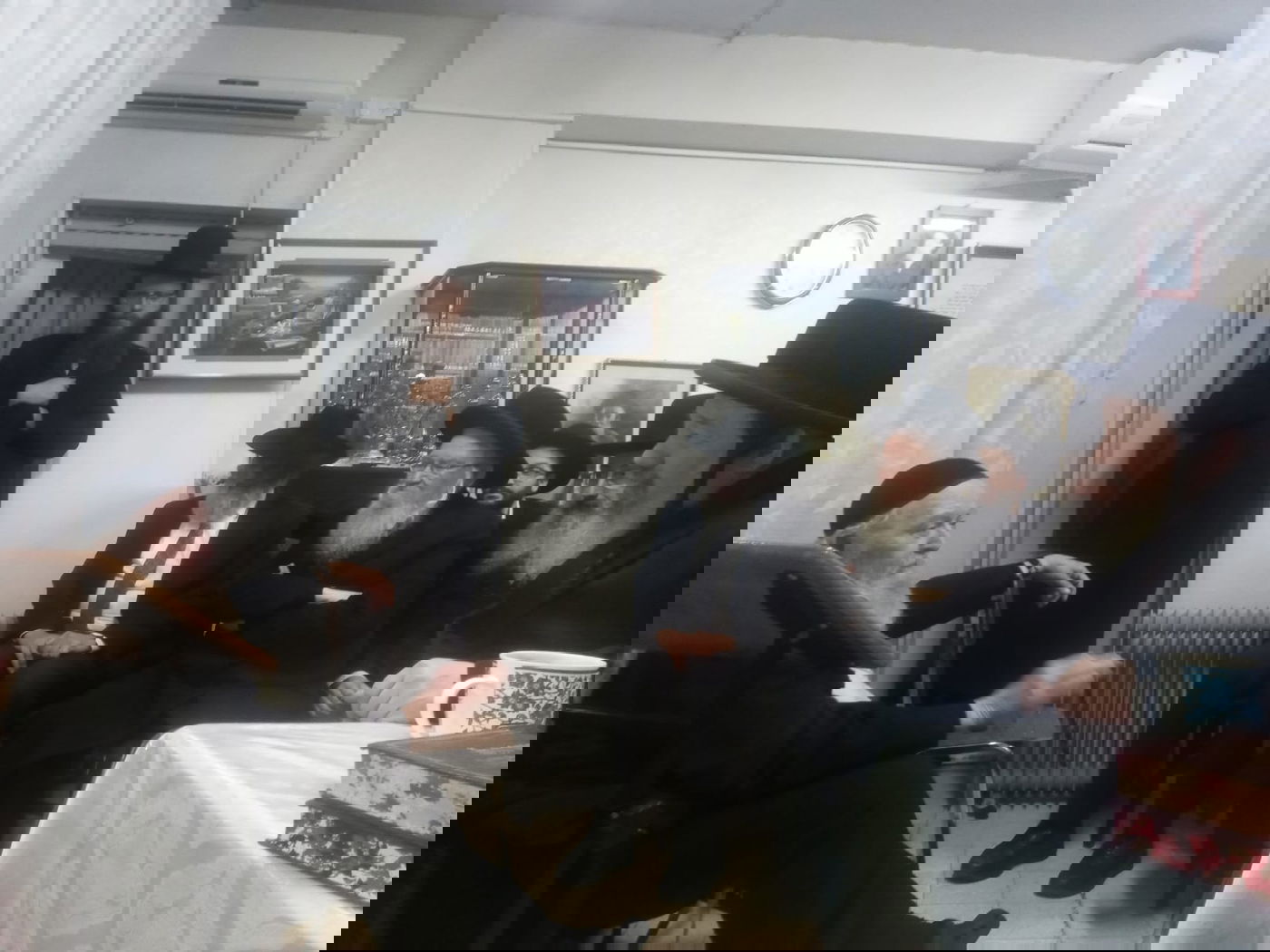 הגר"ש אלתר ואדמו"רים ניחמו את הגר"מ זילבר