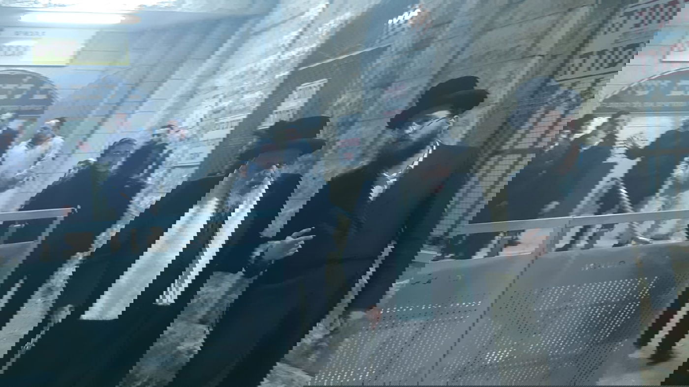 הרבי מקאפיטשניץ פגש את המקובל והאדמו"רים