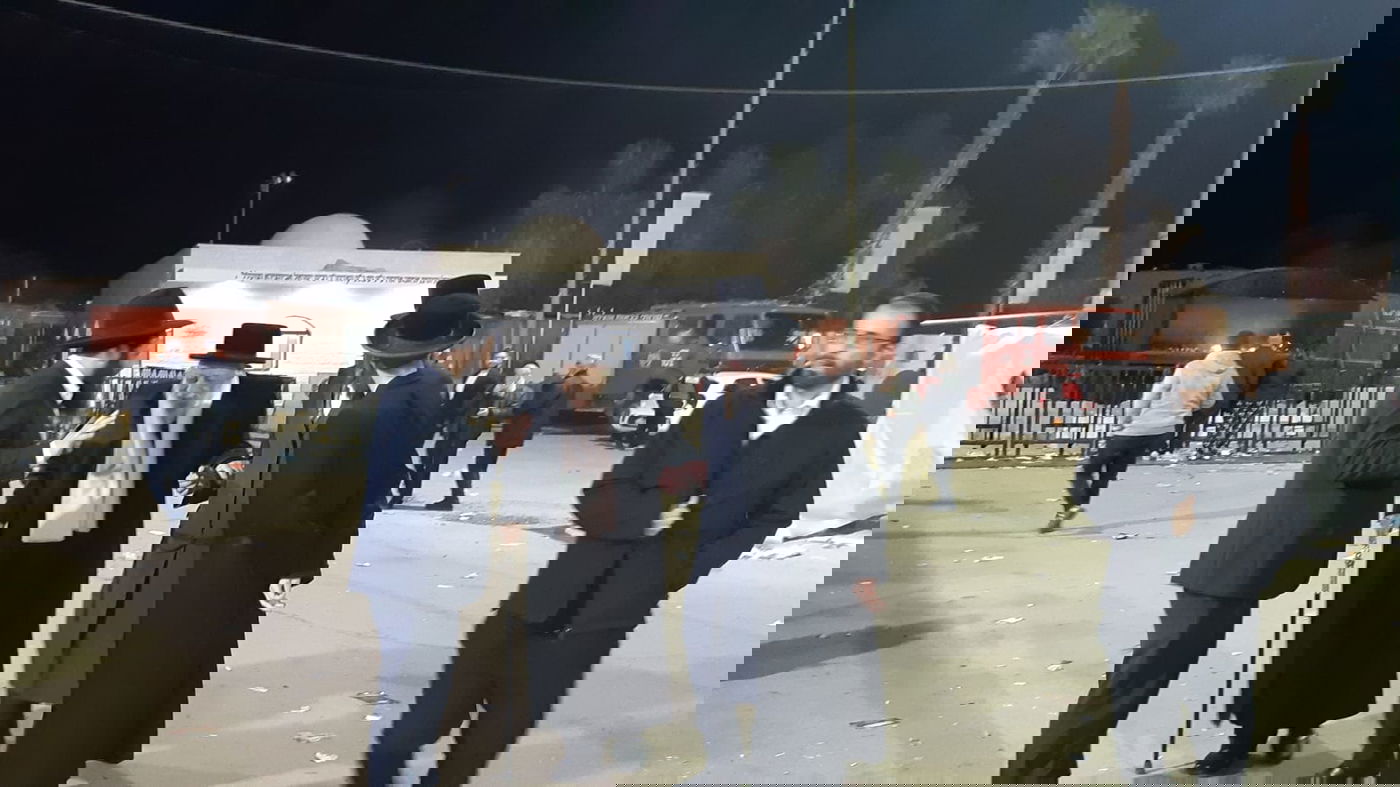 הרבי מקאפיטשניץ פגש את המקובל והאדמו"רים