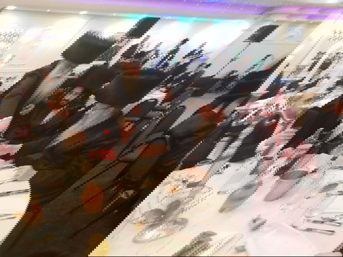 "מסתערבים" בחתונת בן סגן השר מאיר פרוש באנגליה