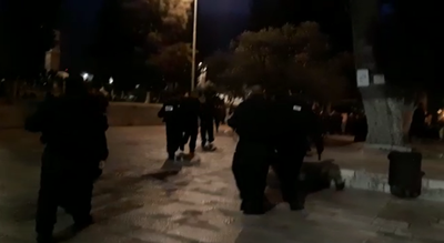 התפרעות ערבית בהר הבית, השוטרים נכנסו