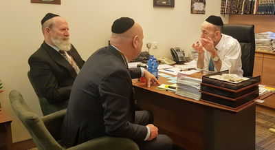 אורי מקלב לועידת הרבנים: ארתם לסייע לקברים באירופה