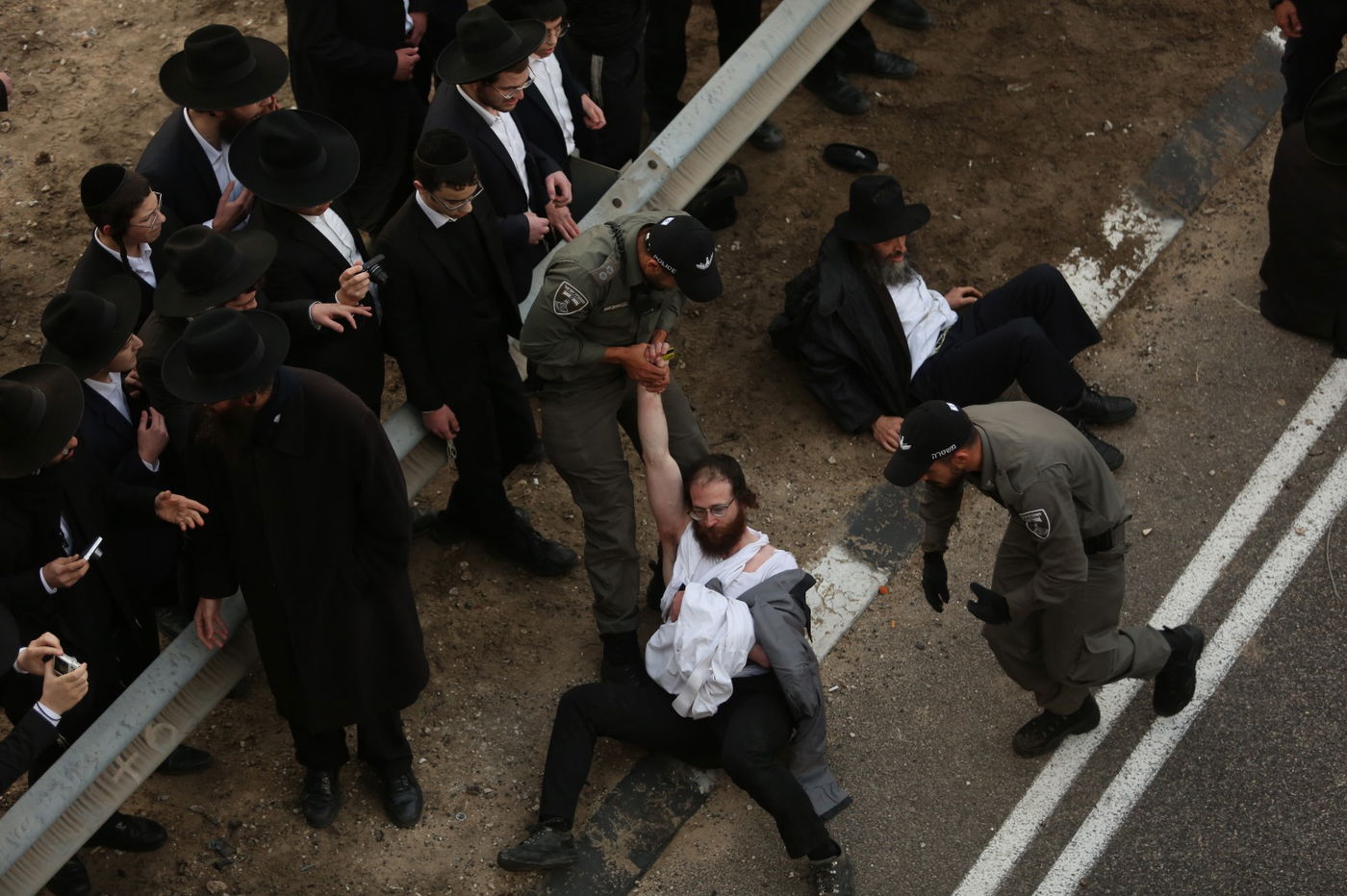 'הפלג' חסמו את בני ברק; הפגינו ב'כביש 4' על מעצר עריק