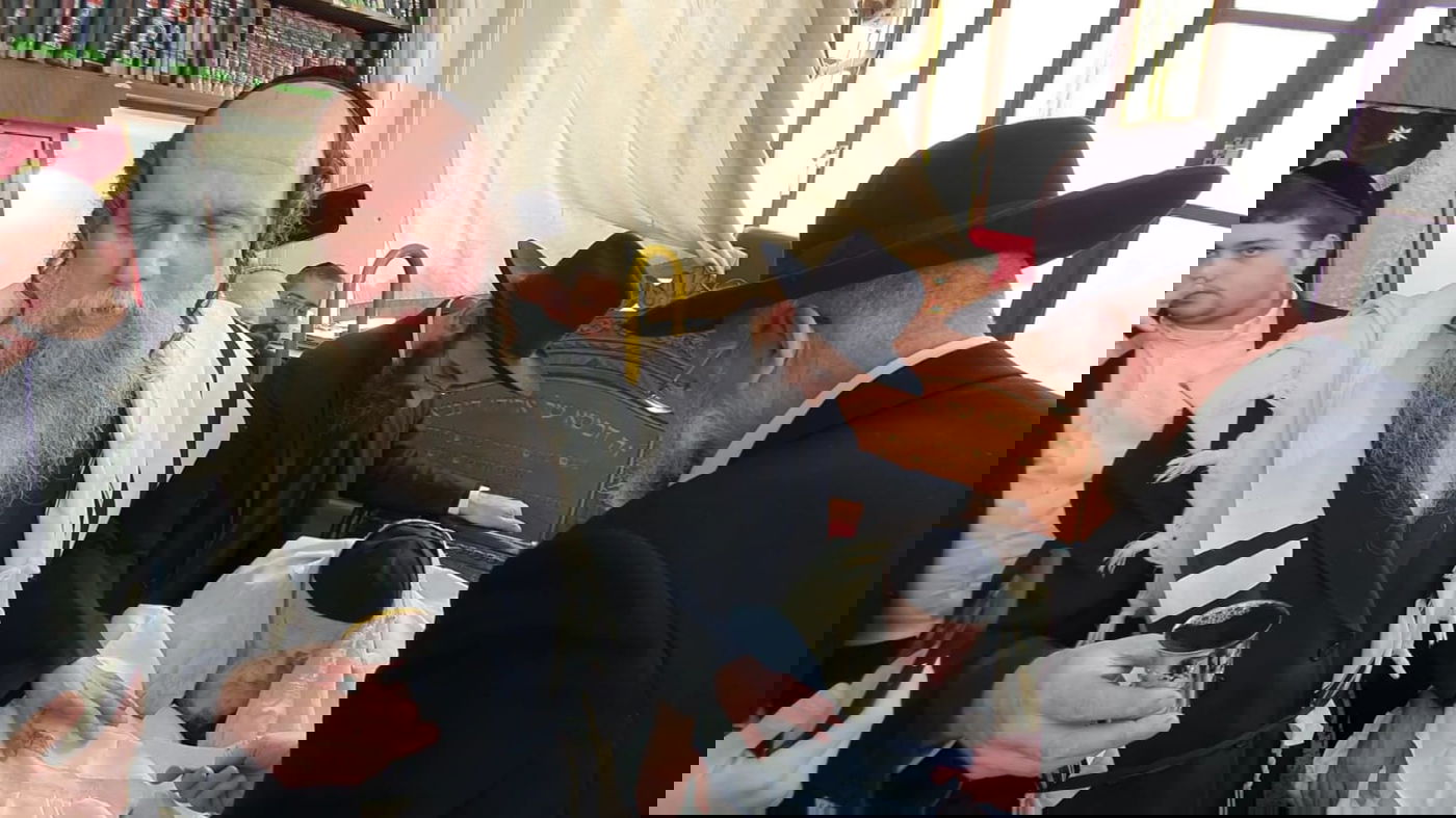 אצל מרן הגר"ח: אבי הבן שמע את הברית מהכלא