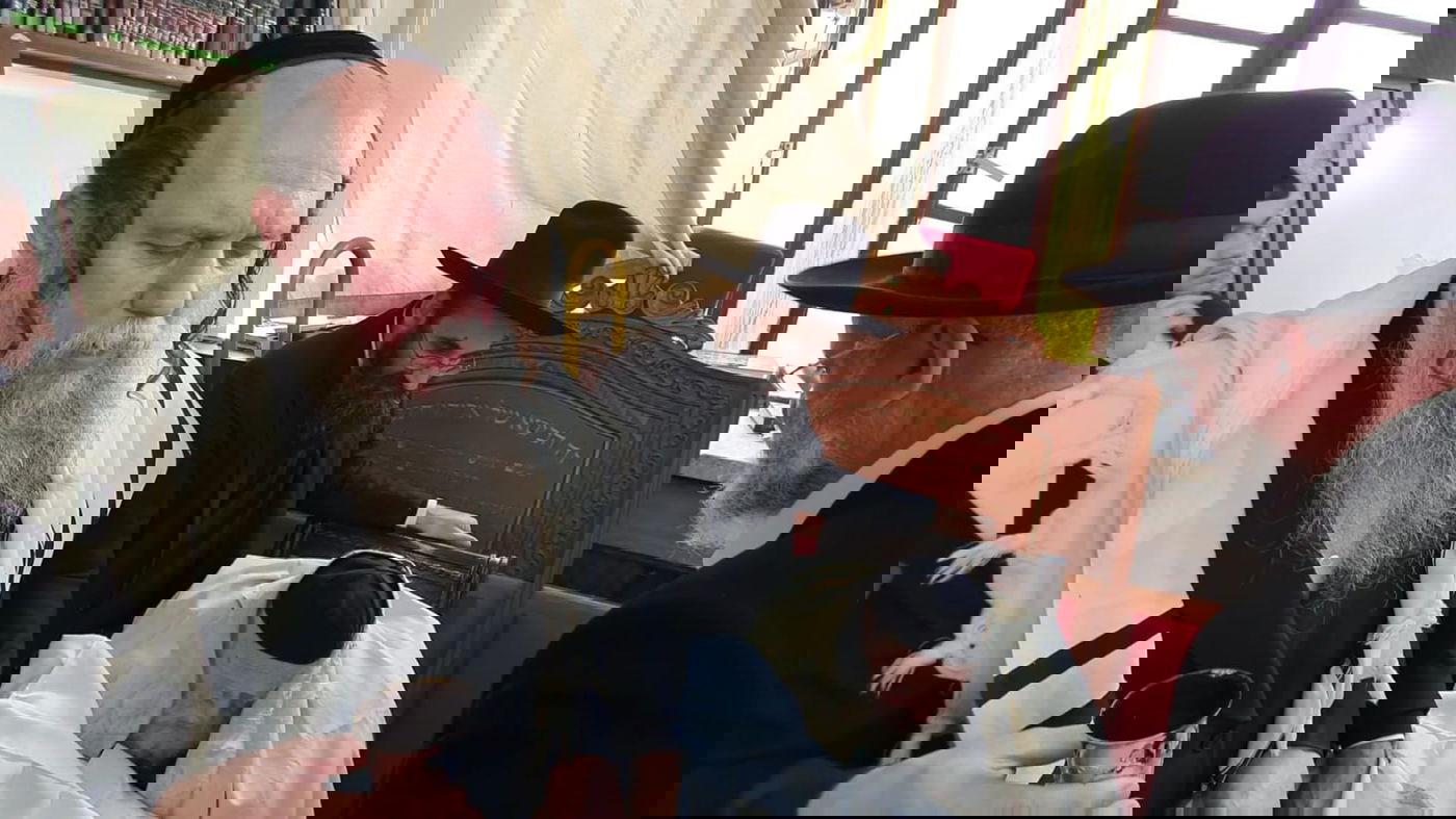 אצל מרן הגר"ח: אבי הבן שמע את הברית מהכלא