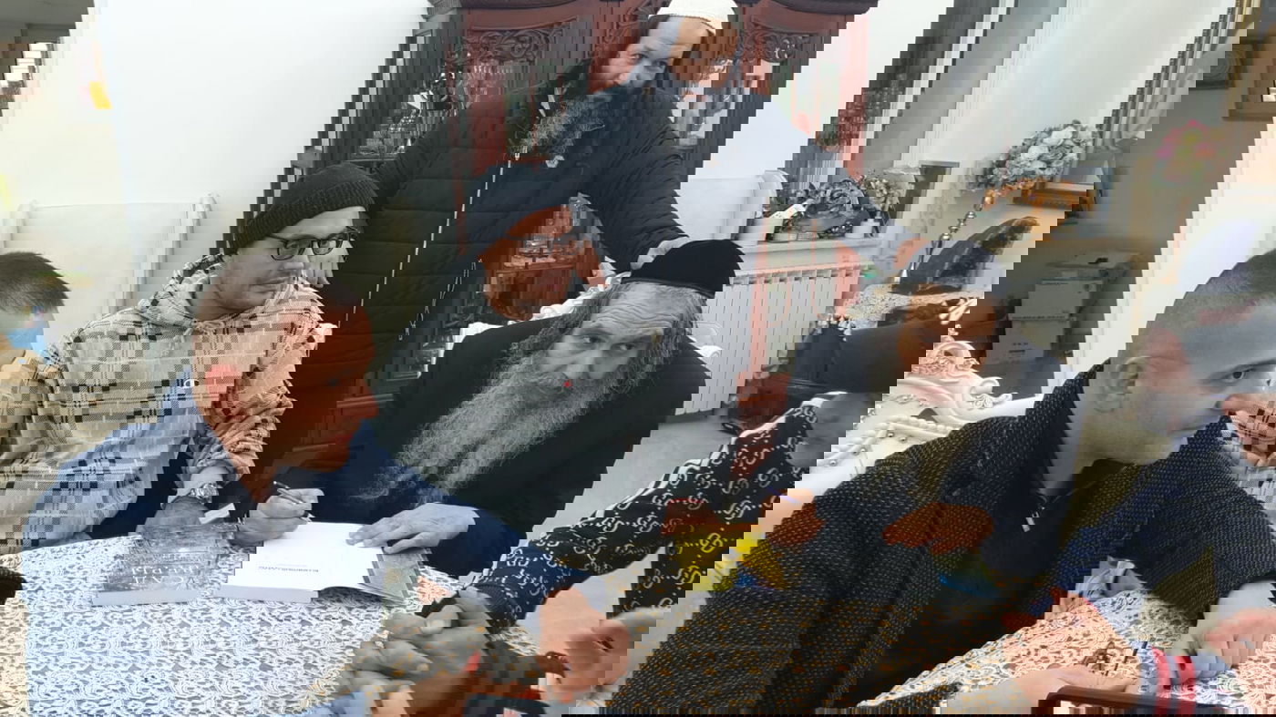 ג'וף, הראפר הרוסי-יהודי, הניח תפילין לראשונה בחייו