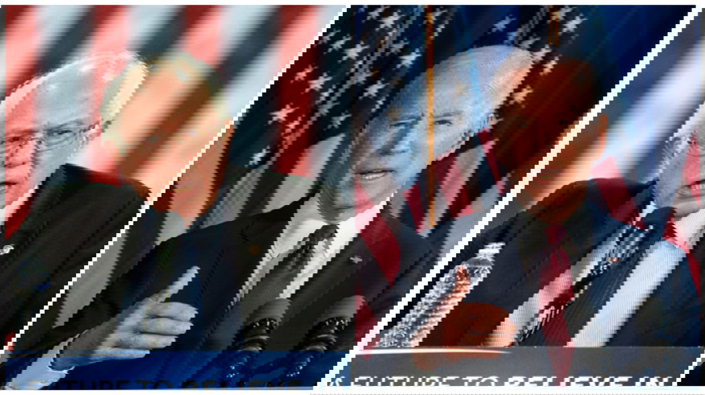 המועמדים הדמוקרטים: ביידן מימין, סנדרס משמאל