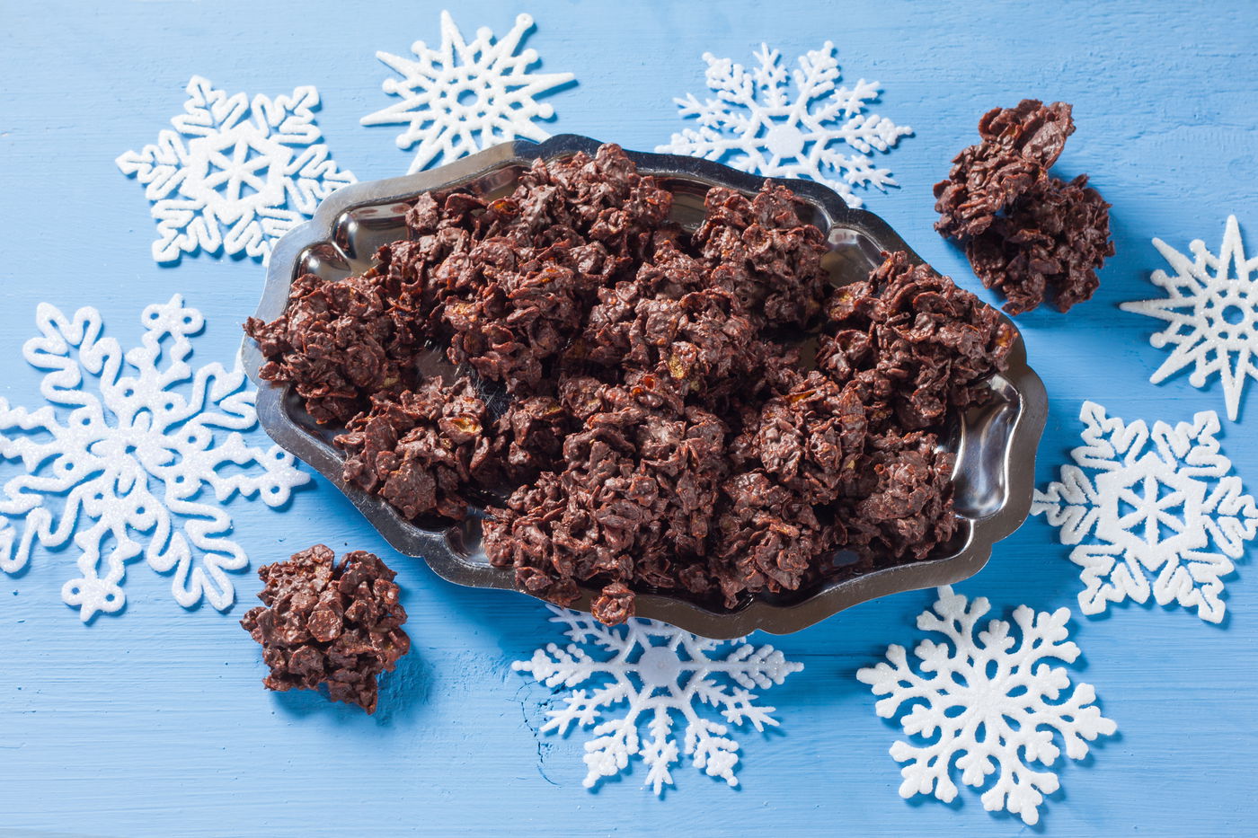 חטיפוני קורנפלקס מצופה שוקולד שמכינים ברבע שעה