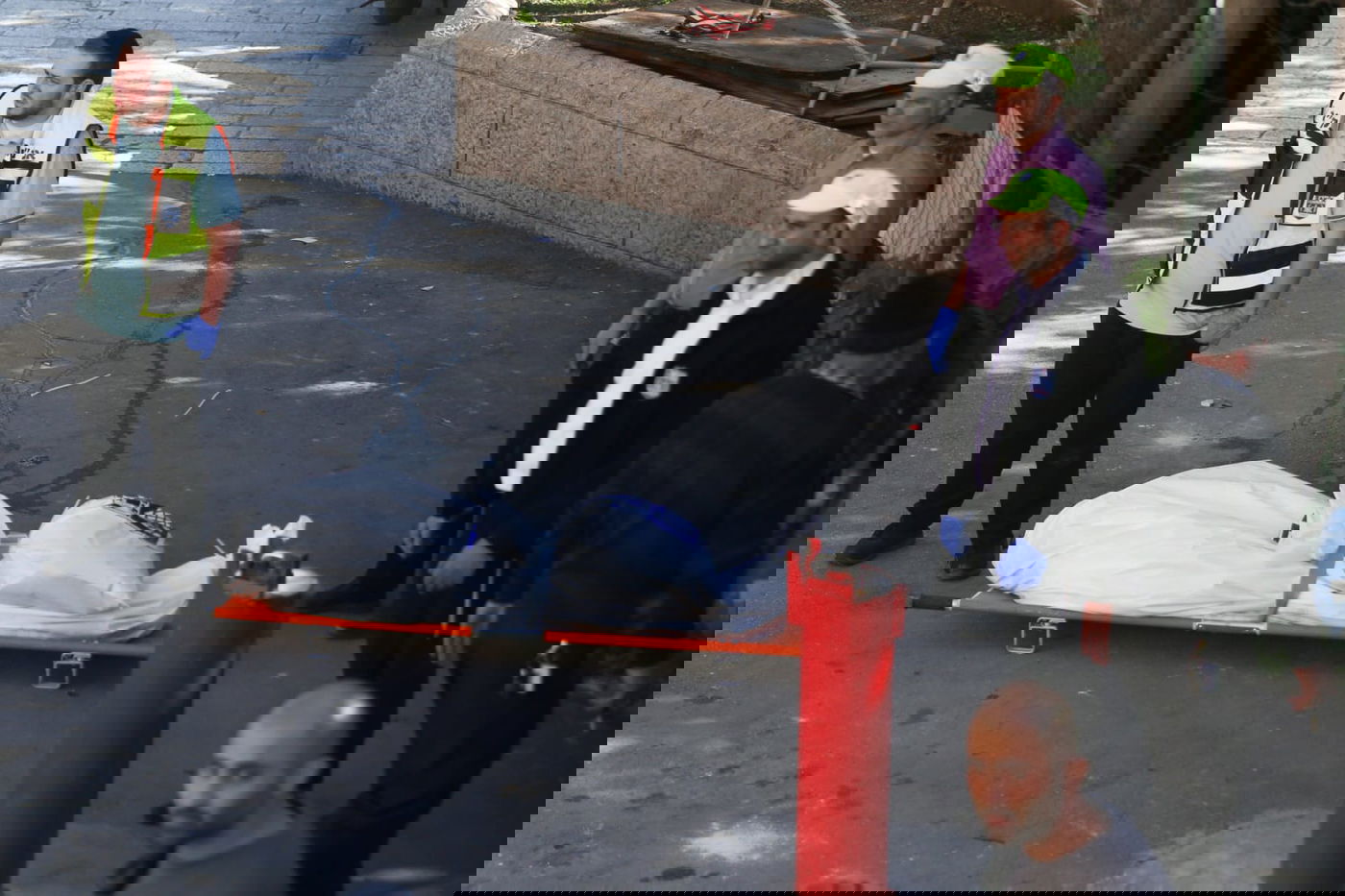 פינוי גופת המחבל