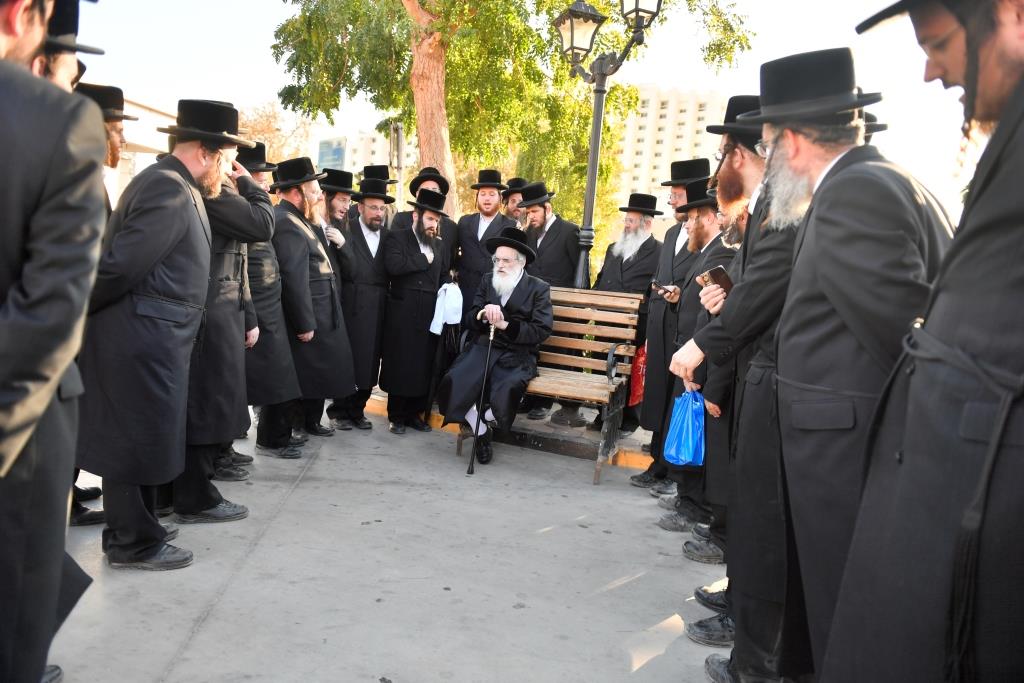 המסע המלא של נגידי ויז'ניץ בראשות הרבי לסיני - צפו